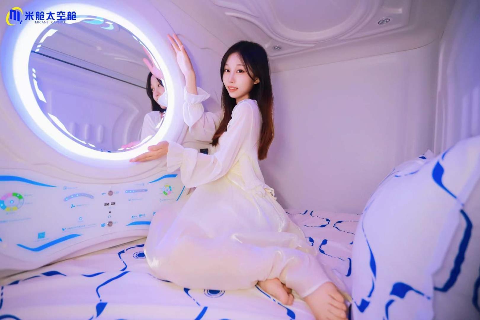 Panda Victor Space Capsule Hostel-Neo Nomad เบลเกรด ภายนอก รูปภาพ