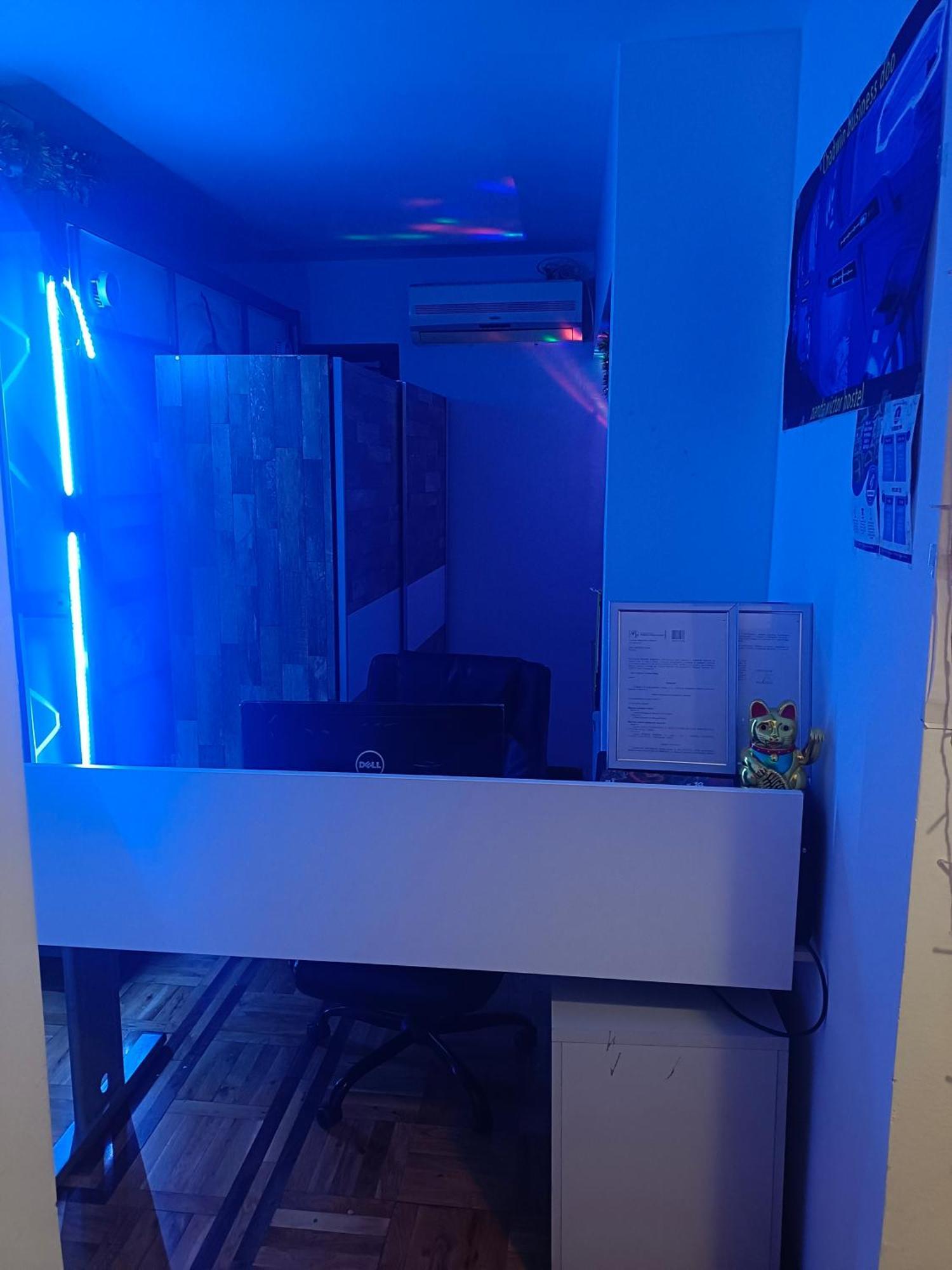 Panda Victor Space Capsule Hostel-Neo Nomad เบลเกรด ภายนอก รูปภาพ